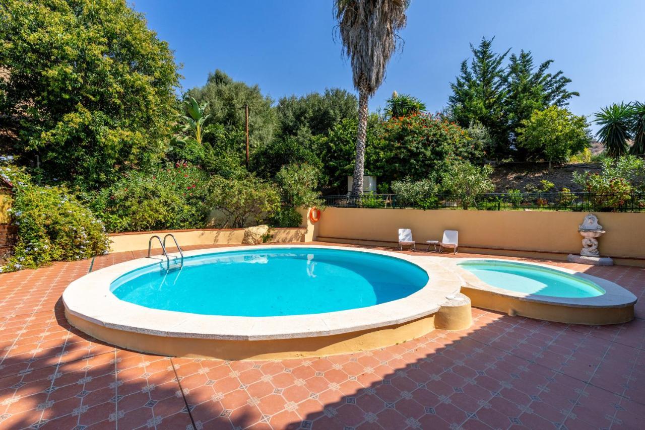 Sailor House Slow Life In Nature Malaga Exterior photo